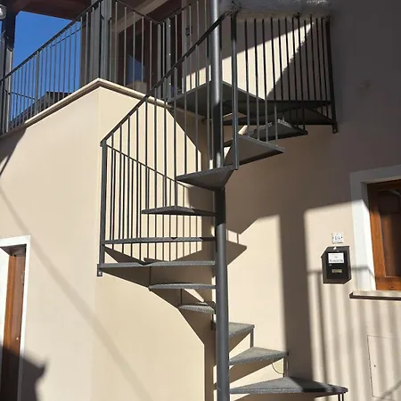 Le Scalette Di Giocondo Tatil Evi Roio Piano